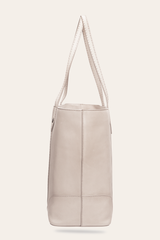 Melissa Nude Shopper