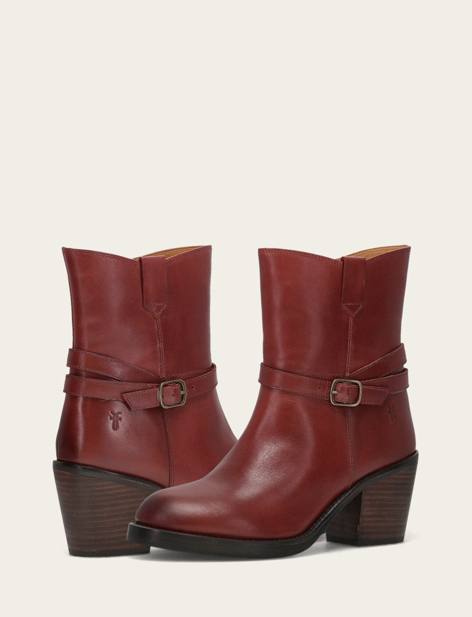 Women's Cranberry Rylee Belted Inside Zip Boot