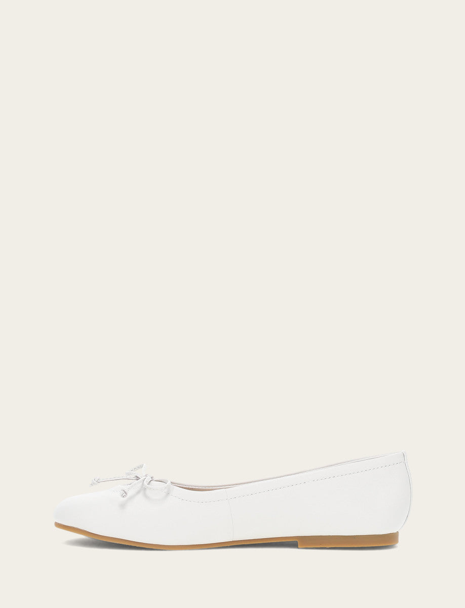 Women's White Emma Ballet Flats