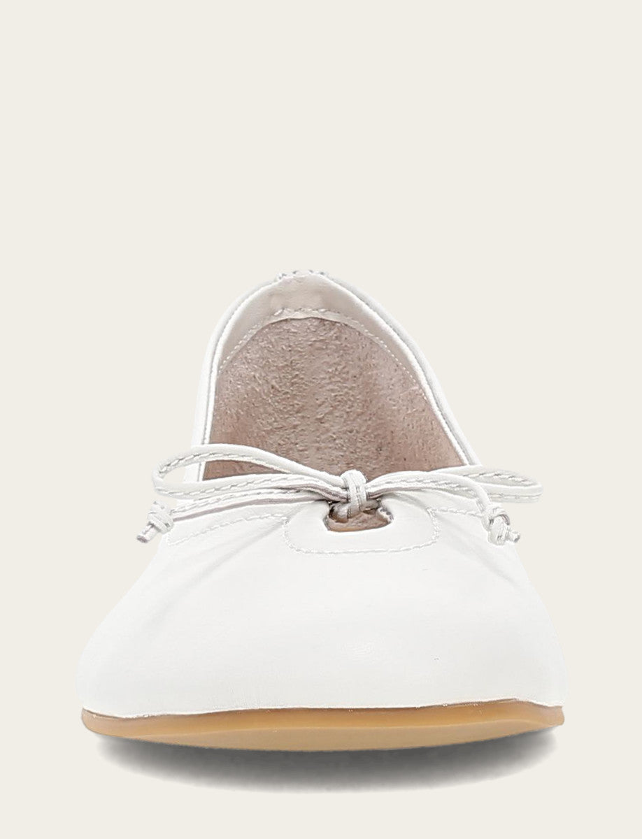Women's White Emma Ballet Flats