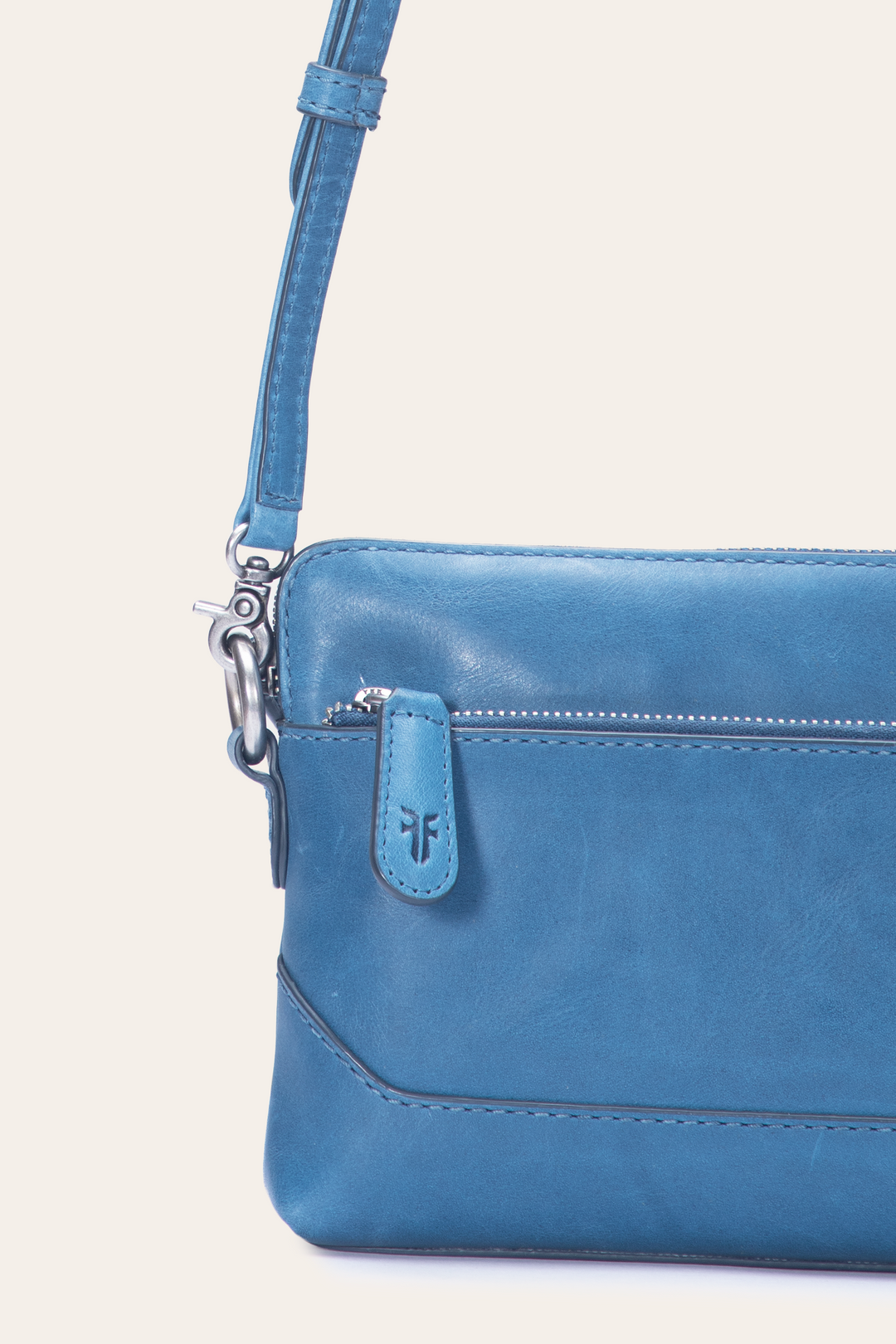 Women's Melissa Wristlet Crossbody Bag