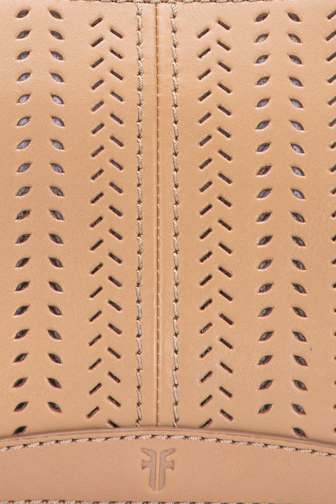 Stella Baguette in Beige