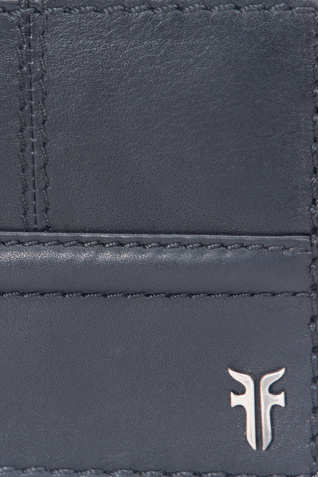 Nash Black Bifold With Foldout Cc